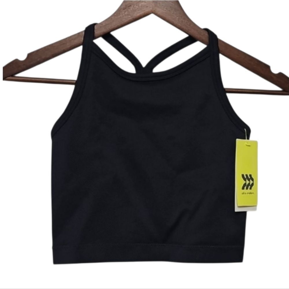 All in Motion Girls Black Seamless Crop Cross-Back Tank Size M